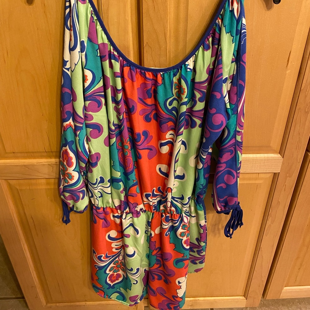 Romper - Picture 2 of 3